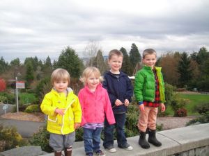 Arlo, Amelia, Levi, & Finn saying goodbye to the zoo