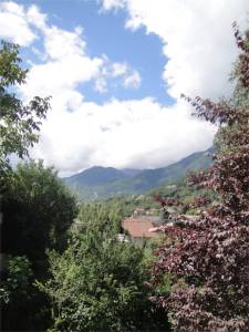 The scenery is beautiful here!