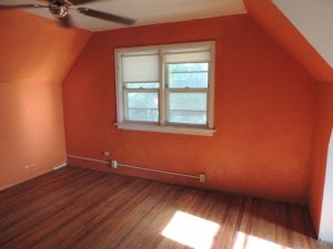 BSU Orange in the master bedroom - not awesome